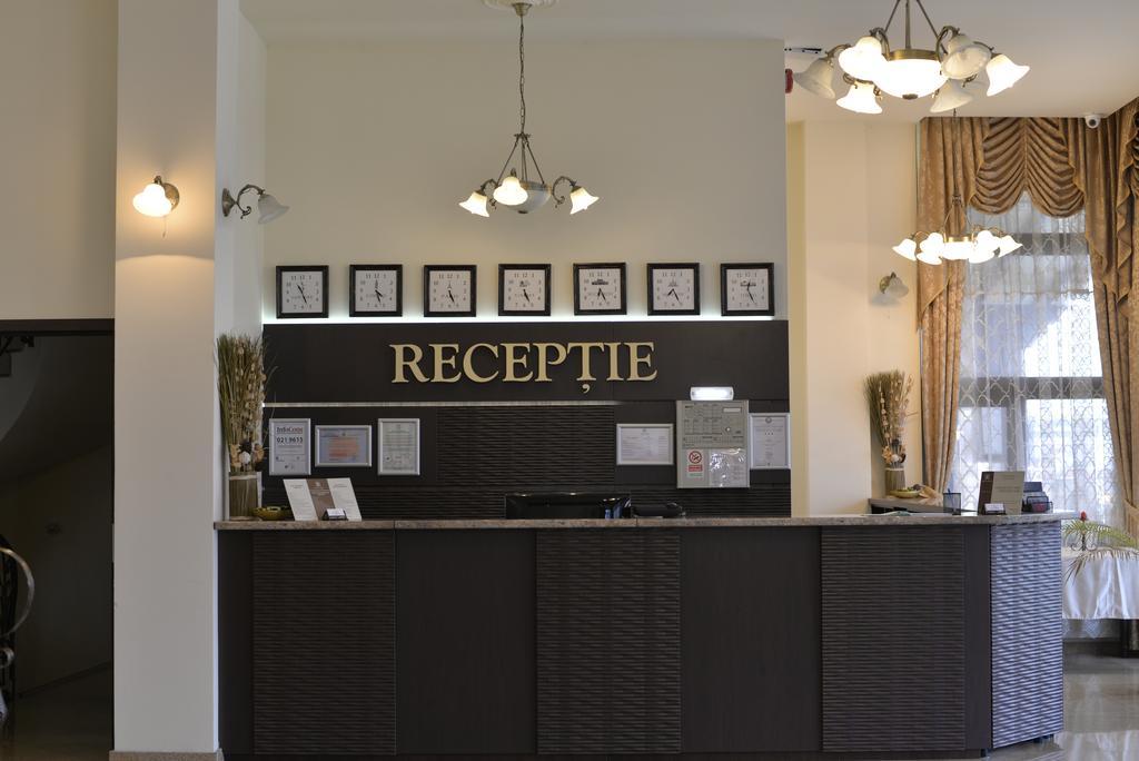 Hotel Miky Αράντ Εξωτερικό φωτογραφία
