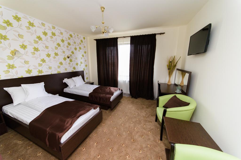 Hotel Miky Αράντ Δωμάτιο φωτογραφία